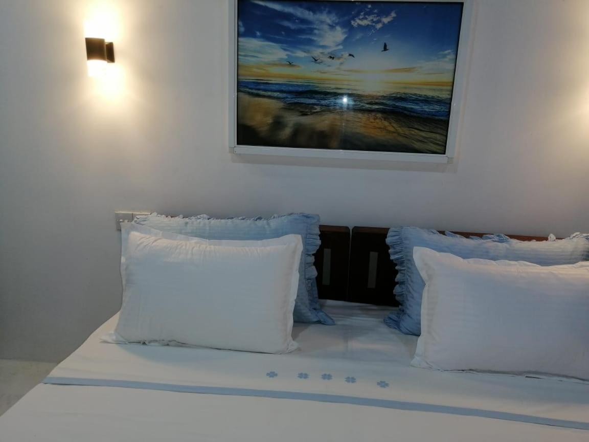 Jennifer'S Villa Negombo Kültér fotó